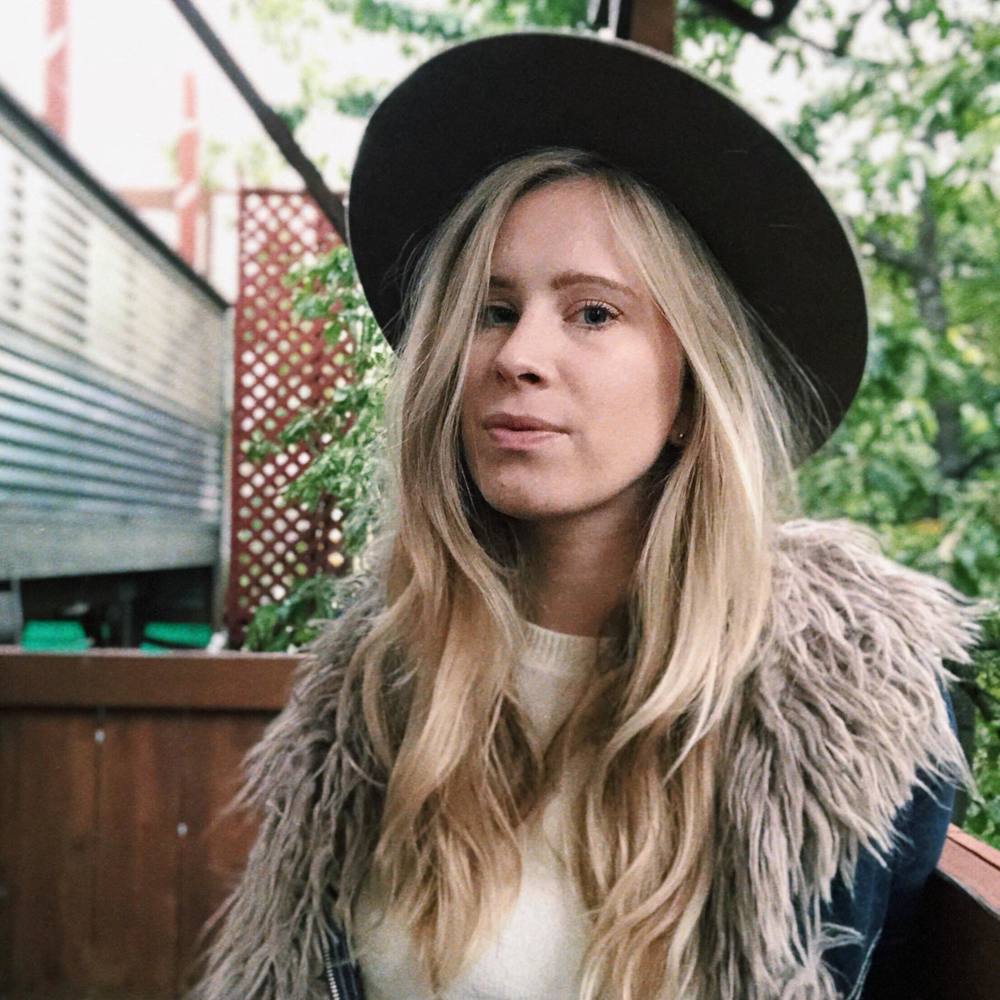 Meet your Posher, Hannah